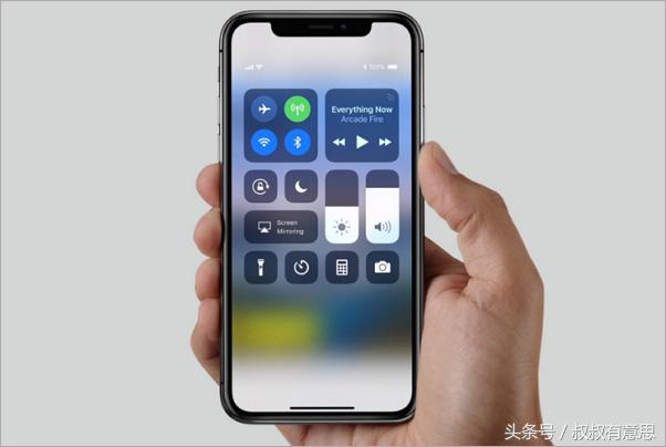 從iPhone X到華為Mate 10，全面屏手機(jī)值得買嗎？