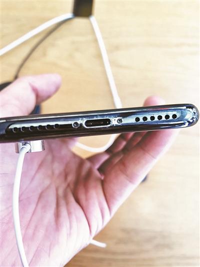 iPhone X掉漆嚴(yán)重到?jīng)]法直視，但更令人心寒的是蘋果的回應(yīng)！